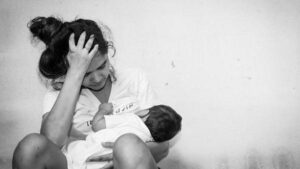 Giảm ham muốn sau sinh con: Nguyên nhân và cách khắc phục Giảm ham muốn sau sinh con ảnh hưởng đến toàn bộ đời sống