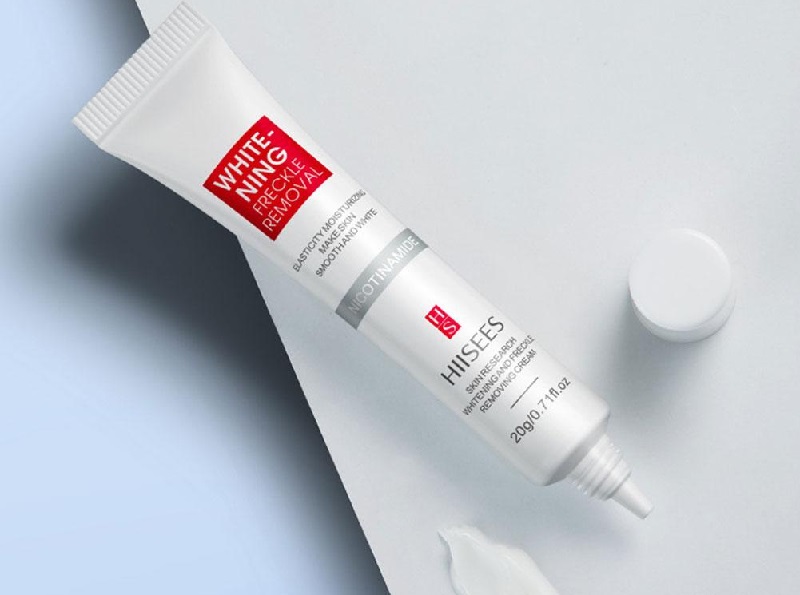 Kem trị nám Hiisees